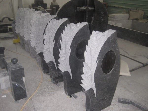 G654-monument-flower Sculpture